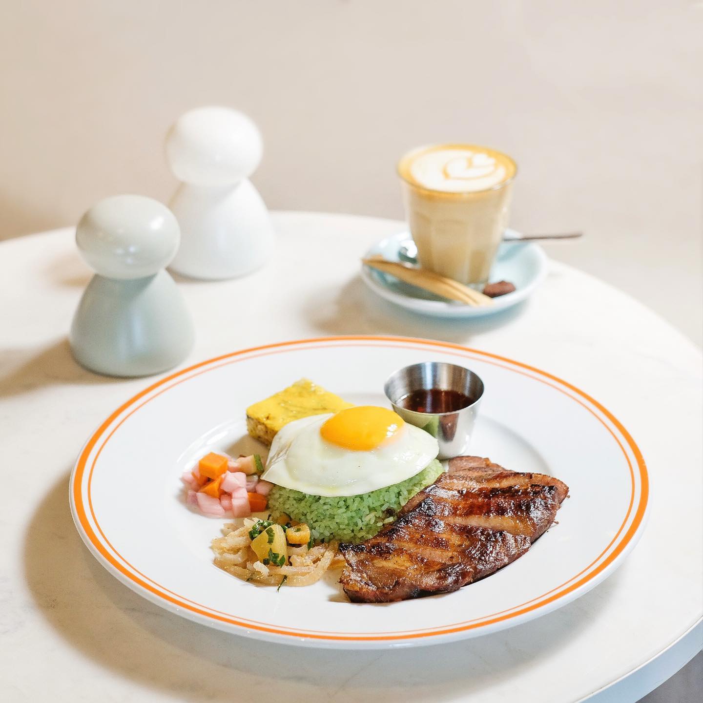Ăn brunch tại quán xinh tại Sài Gòn