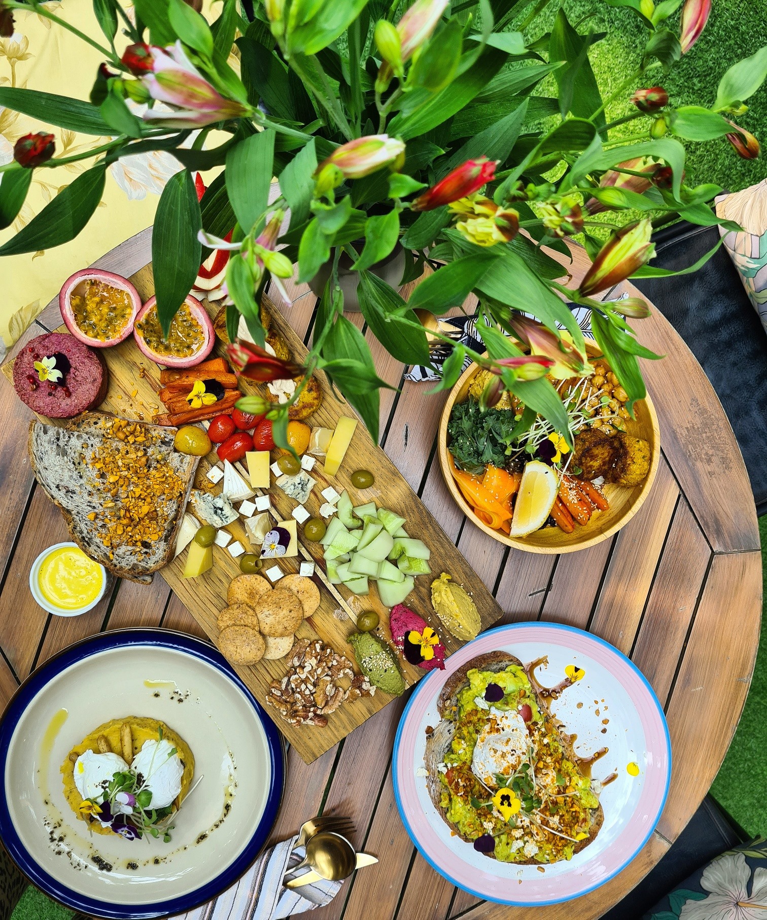 Ăn brunch tại quán xinh tại Sài Gòn