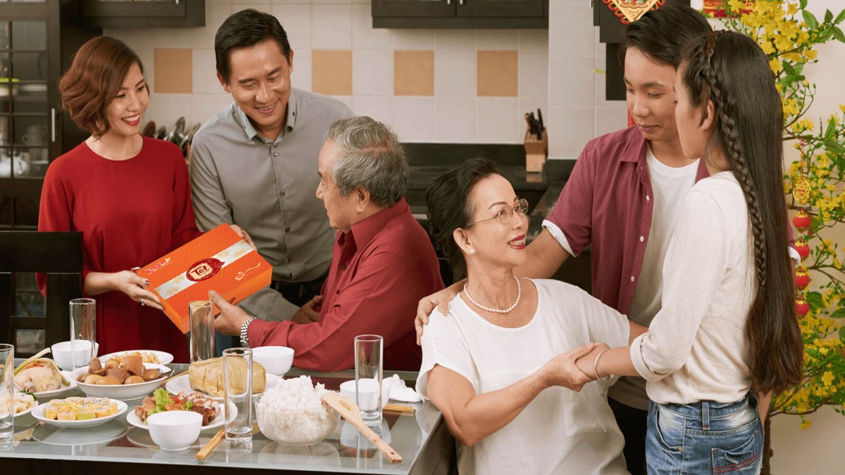 Ca dao tục ngữ về ngày Tết ấm áp, hạnh phúc