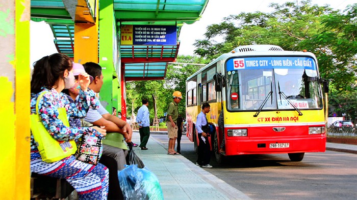 ưu tiên sử dụng phương tiện công cộng