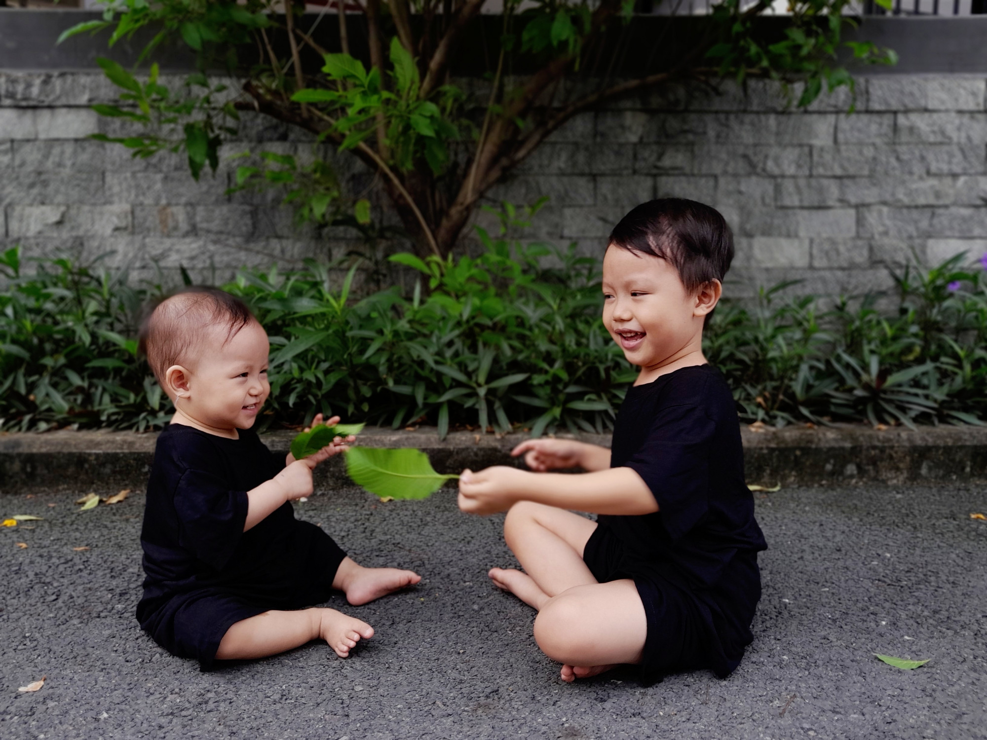 Tôi ước mơ viết một quyển sách Con cần mẹ hạnh phúc dành cho các mẹ có con 0 - 6 tuổi. (Ảnh do tác giả cung cấp)