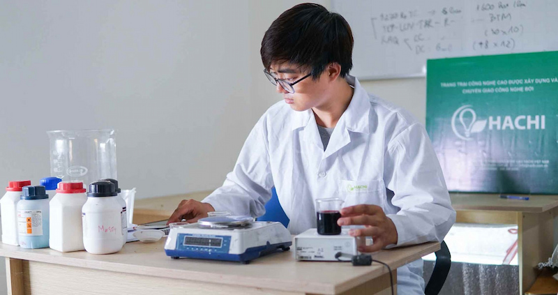 Dinh dưỡng thuỷ canh cho rau ăn lá tại Hachi được nghiên cứu độc quyền để phù hợp với đặc điểm sinh trưởng của rau