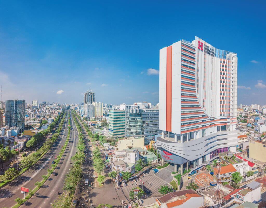 Trụ sở Đại học Quốc tế Hồng Bàng 215 Điện Biên Phủ