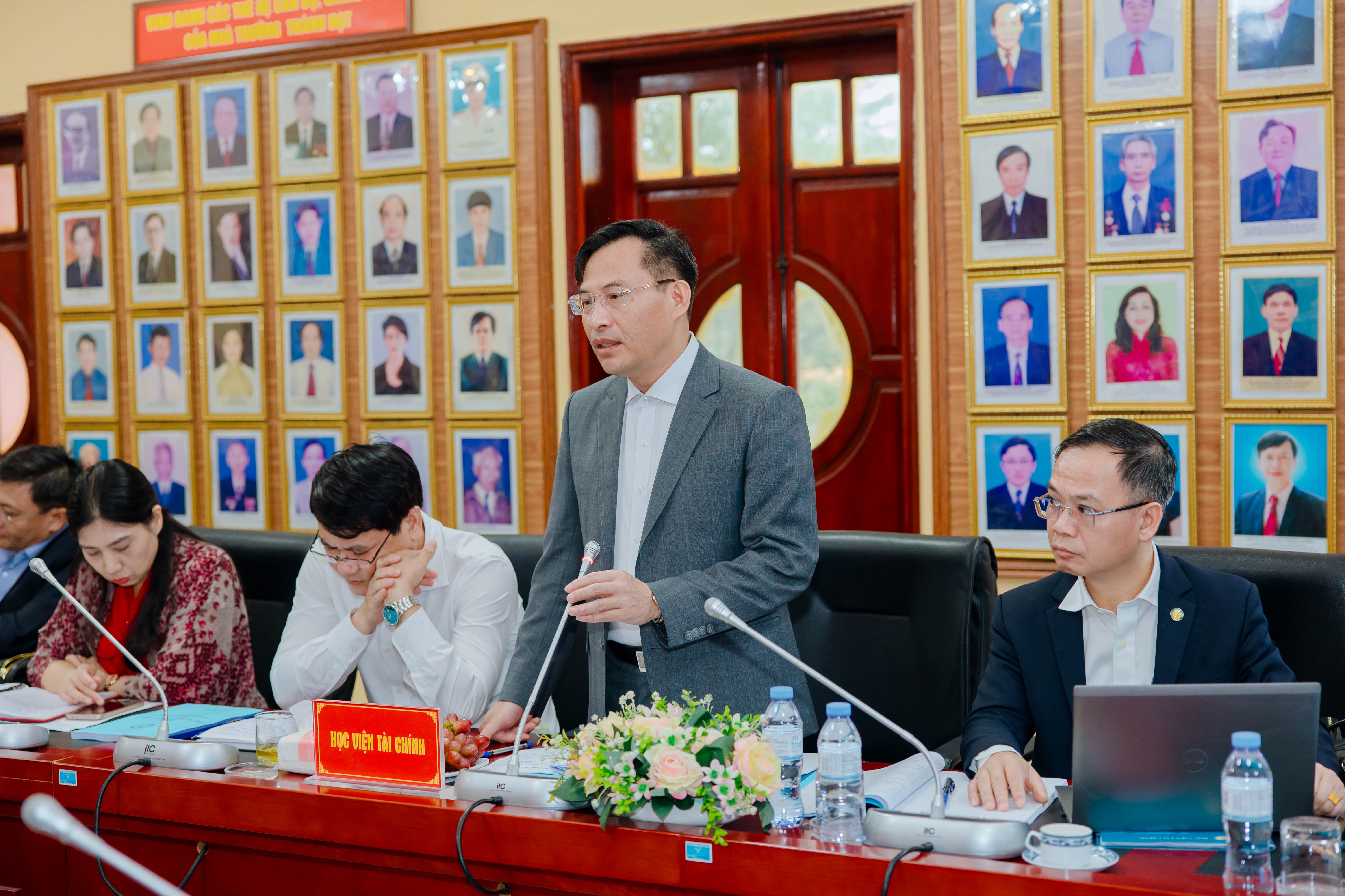 dai hoc tai chinh quan tri kinh doanh hung yen 1