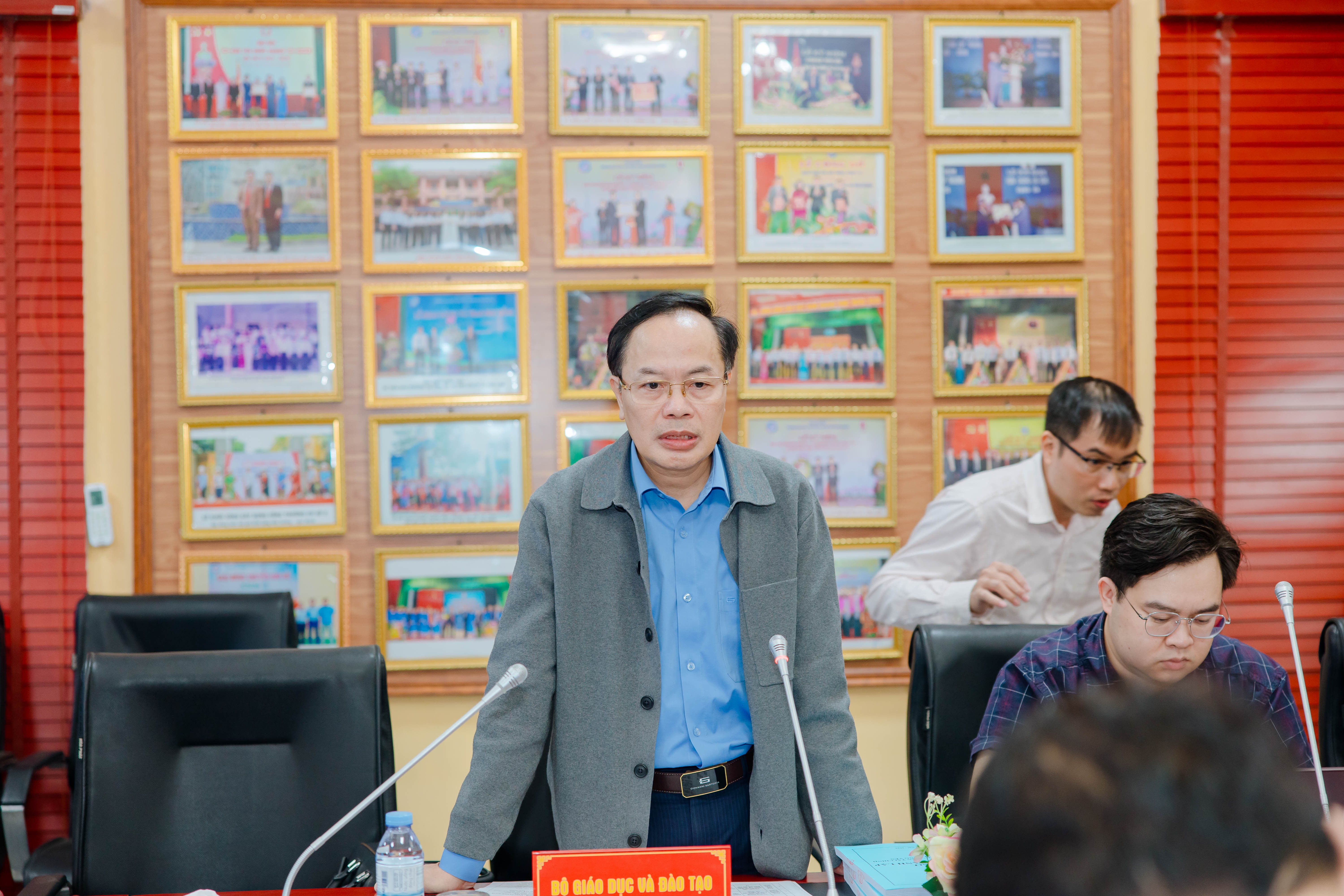 dai hoc tai chinh quan tri kinh doanh hung yen 2