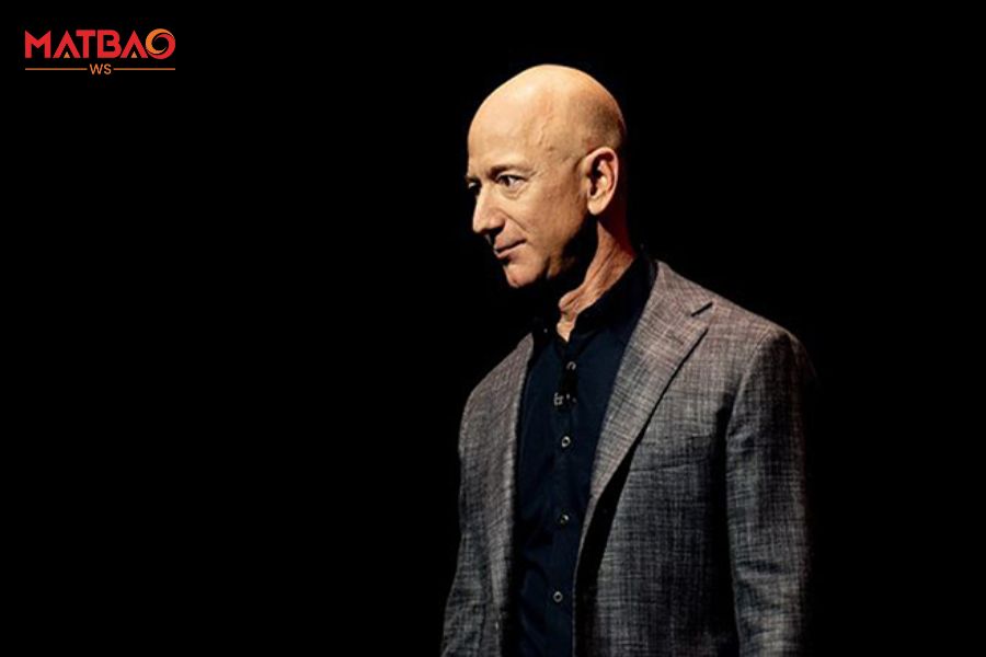 Jeff Bezos người khai sinh ra trang web mua bán Amazon