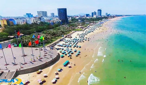 Biển Nha Trang đẹp như một áng thơ