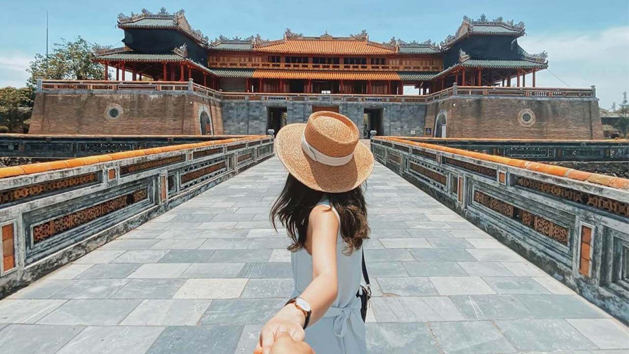 Cổng Ngọ Môn luôn được du khách chọn là nơi checkin