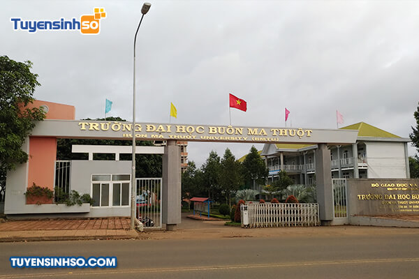 hoc phi dai hoc buon ma thuot