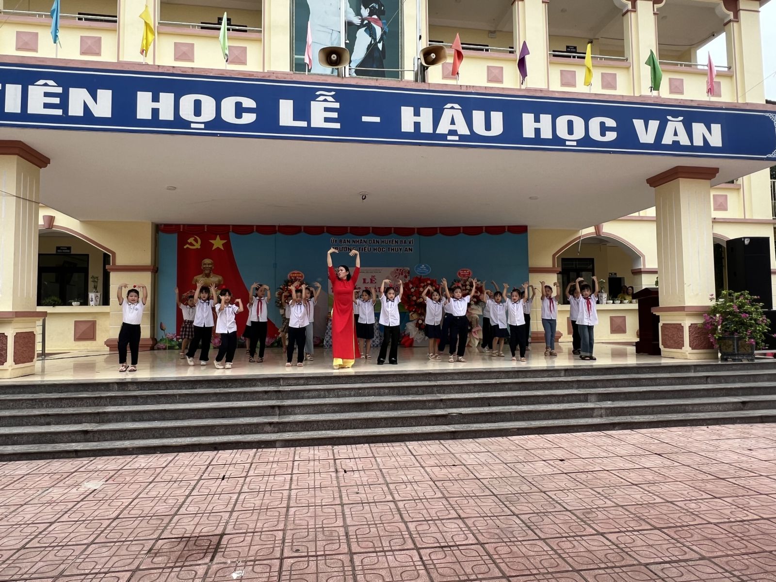 kich ban tong ket nam hoc tieu hoc 6