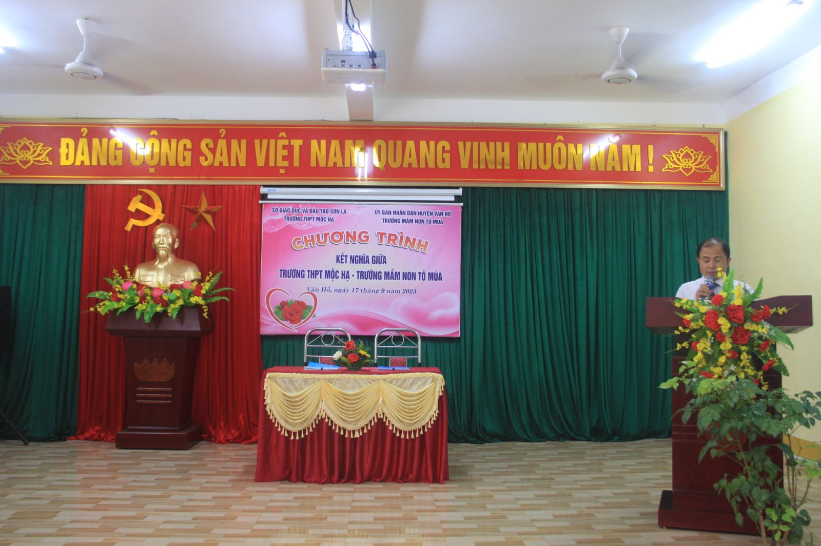 loi dan chuong trinh giao luu ket nghia 3