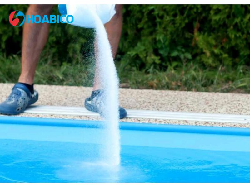 Ứng dụng cửa Na2CO3 trong xử lý nước bể bơi