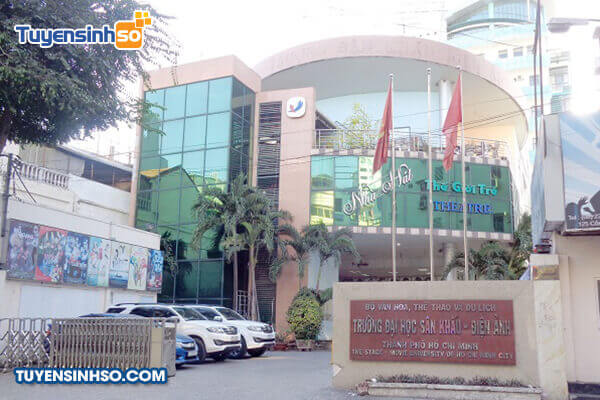 san khau dien anh hoc phi