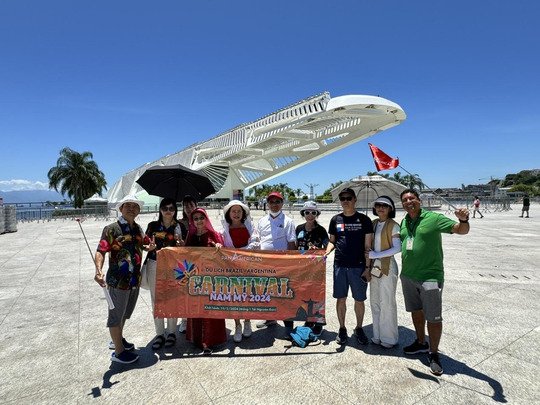 Đoàn khách Pan American Travel tham gia lễ hội Carnival Nam Mỹ 2024