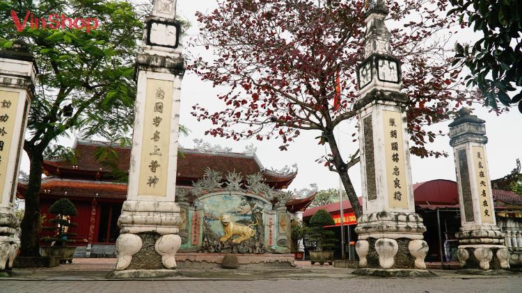 Tại sao có 2 đền Ông Hoàng Mười 2