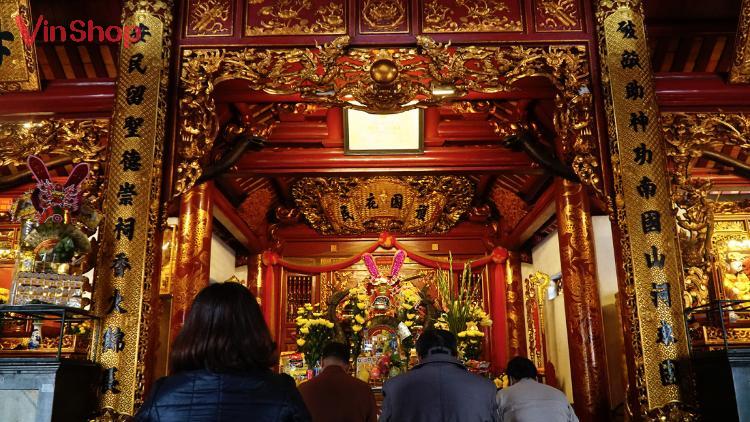 Tại sao có 2 đền Ông Hoàng Mười 1