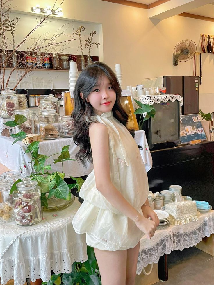 Váy nhẹ phối dáng chân trước chân sau