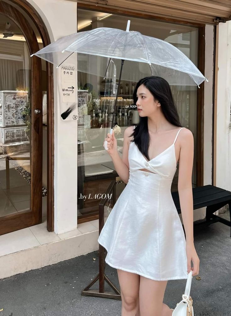 Tạo dáng đứng thoải mái tự nhiên