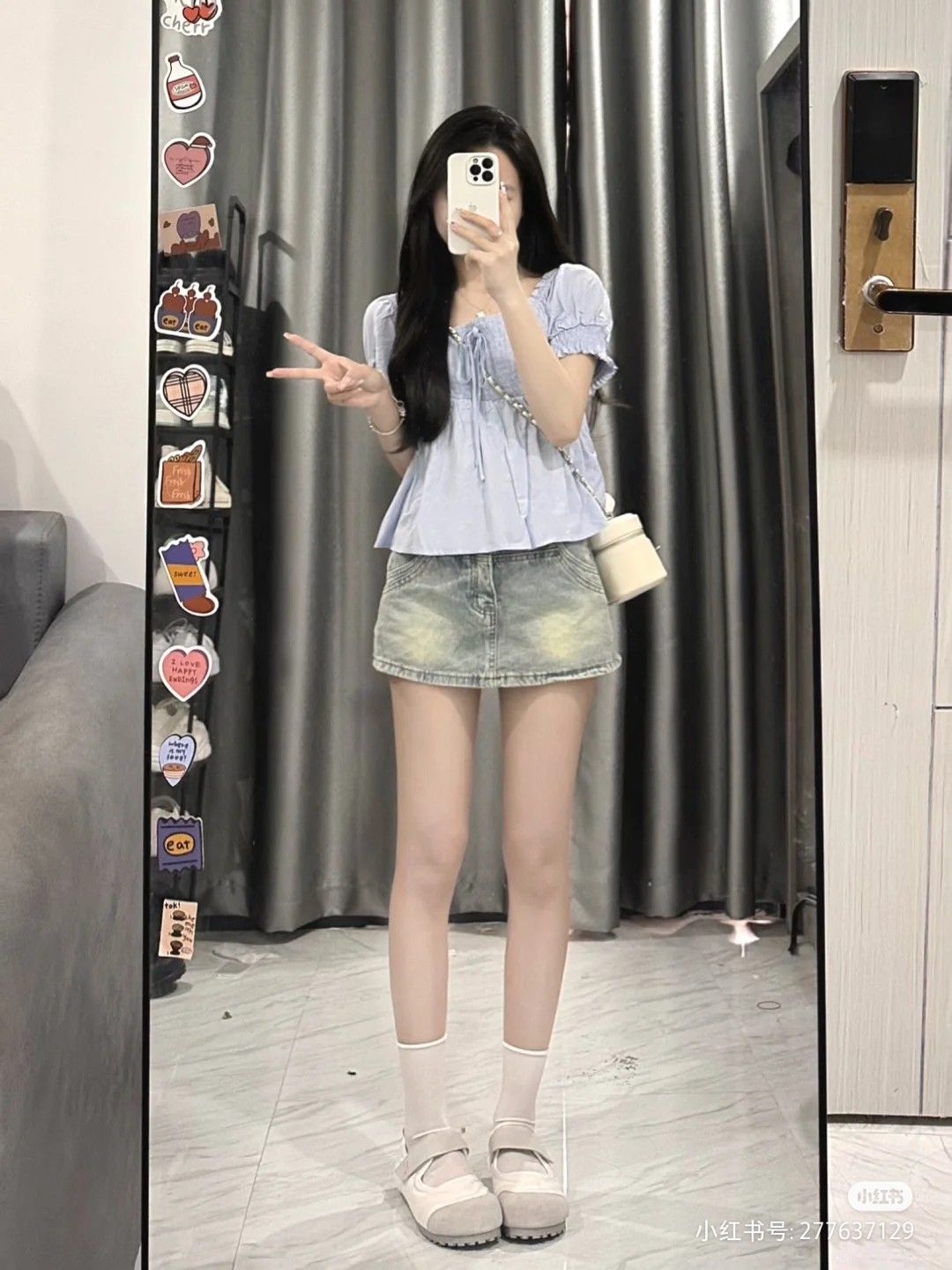 Dáng nhẹ nhàng - đúng cách tạo dáng váy dài