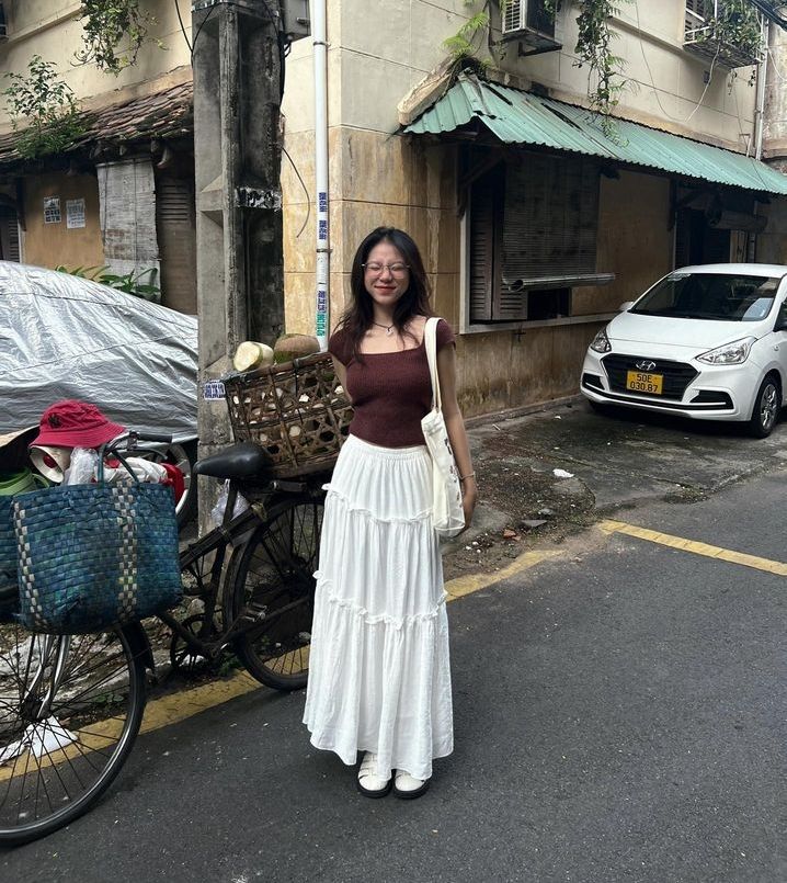Cách tạo dáng với váy dài cực dễ