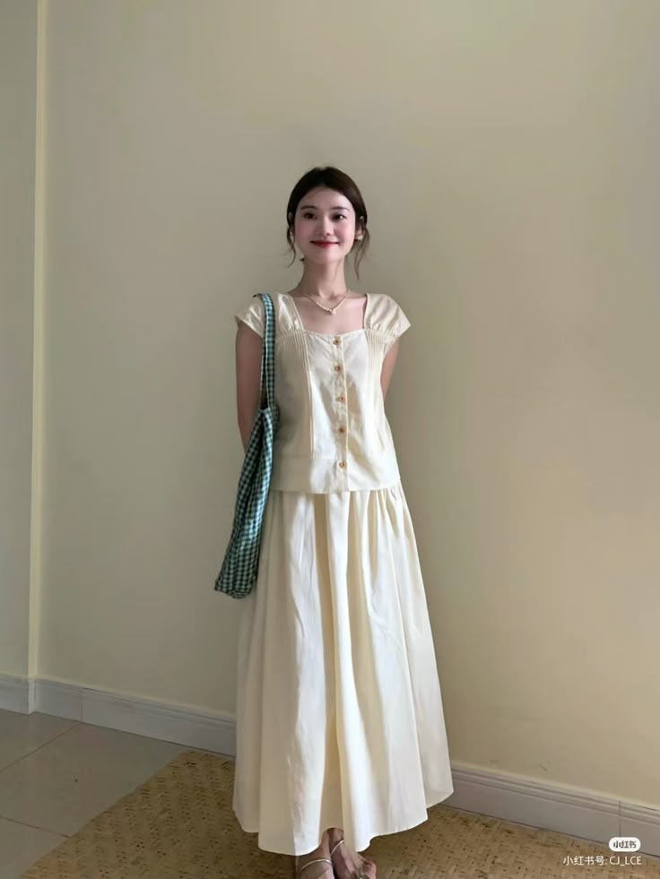 Váy dài thêm đẹp nhờ dáng hợp lý