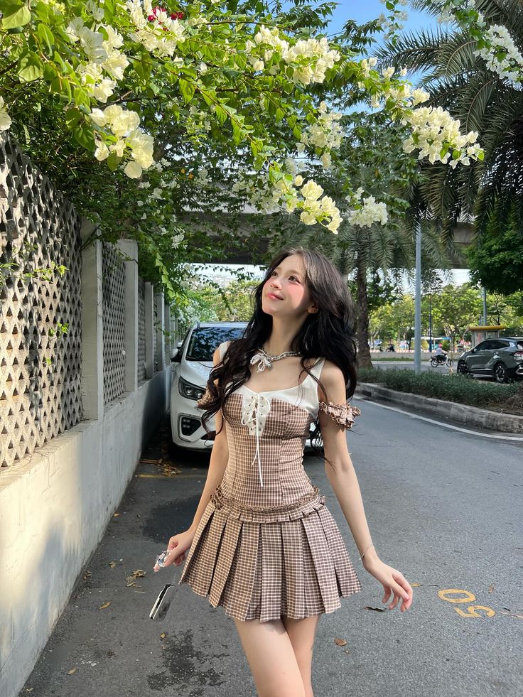 Cách tạo dáng đứng giúp lên ảnh đẹp