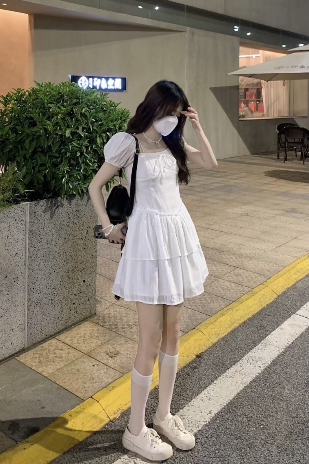 Váy ngắn hợp với phong cách năng động