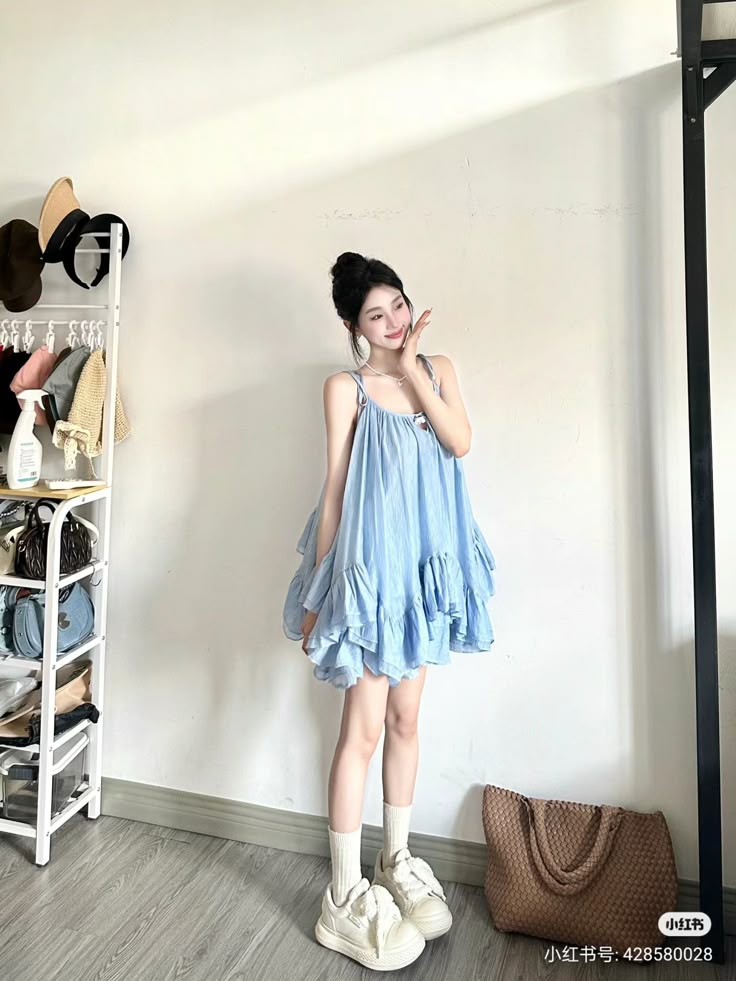 Không cần diễn chỉ cần đứng tự nhiên