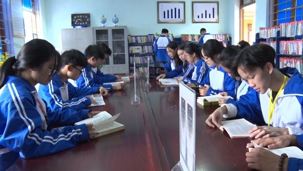 đánh giá Trường THPT Hữu Lũng có tốt không