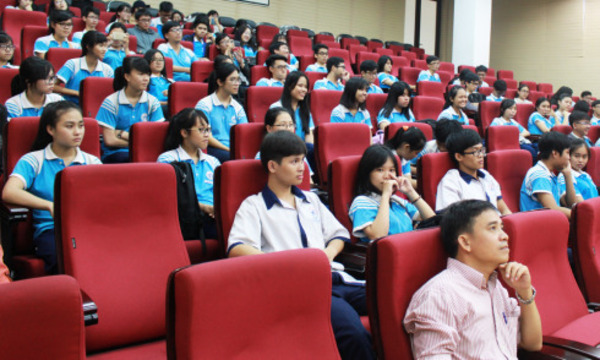 đánh giá Trường THPT Võ Trường Toản có tốt không