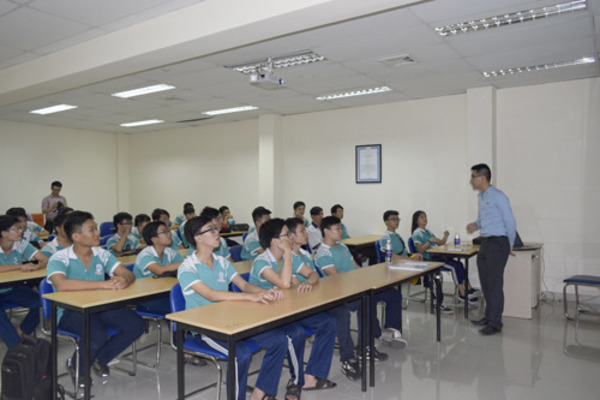 đánh giá Trường THPT Võ Trường Toản có tốt không