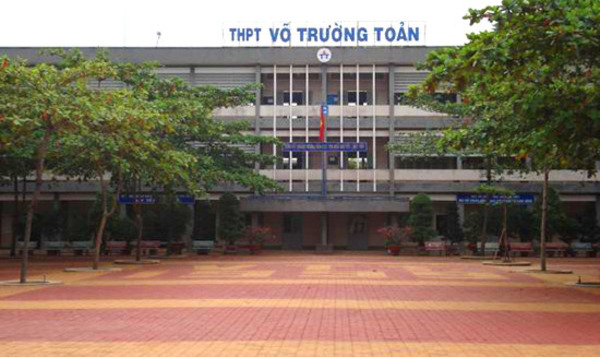 đánh giá Trường THPT Võ Trường Toản có tốt không