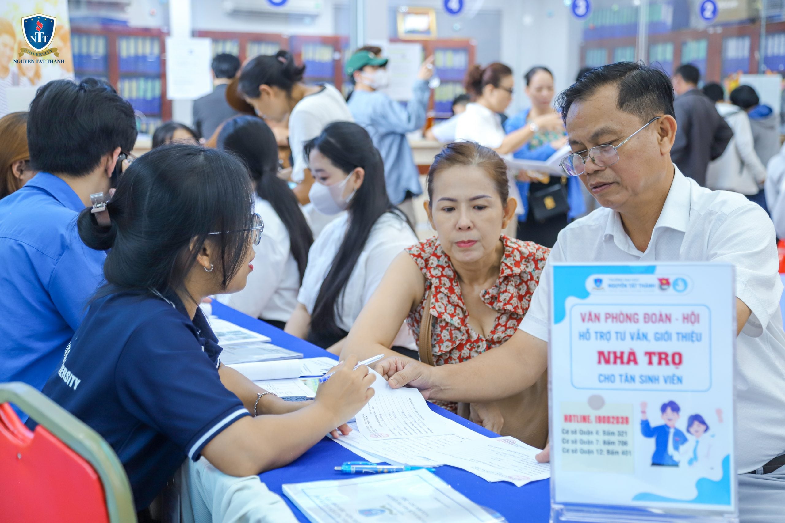 truong nguyen tat thanh hoc phi 1