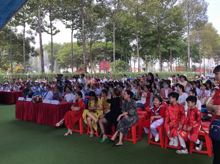 200 học sinh Đồng Nai tham gia Hội thi vẽ tranh “Tình hữu nghị Việt Nam - Pháp” (Ảnh: Liên hiệp các tổ chức hữu nghị tỉnh Đồng Nai)