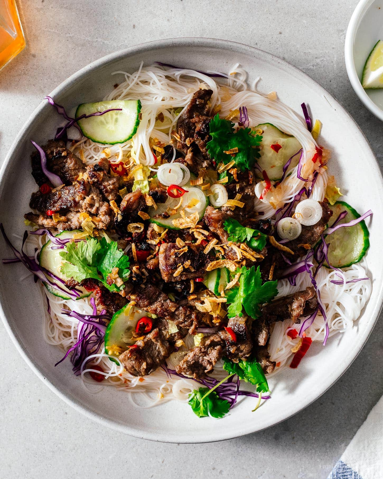 Bún Bò Xả Ớt - Vietnamese Lemongrass Beef Recipe | www.iamafoodblog.com