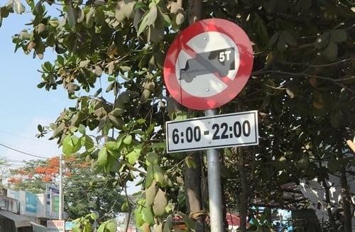 Mức phạt xe tải đi vào giờ cấm 2026: Quy định theo nghị định 168