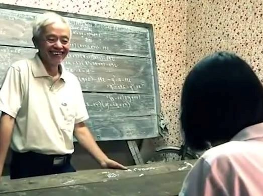 Phương Thảo trong tiết học của thầy giáo Nguyễn Văn Tâm.