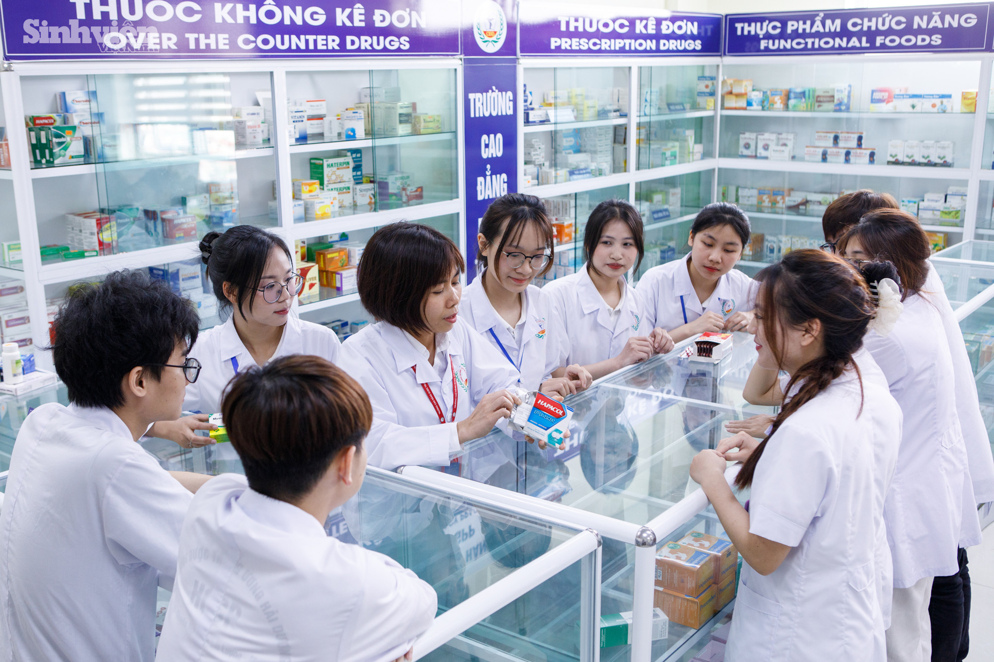 Toàn cảnh khu vực giảng đường lý thuyết và thực hành của nhà trường.