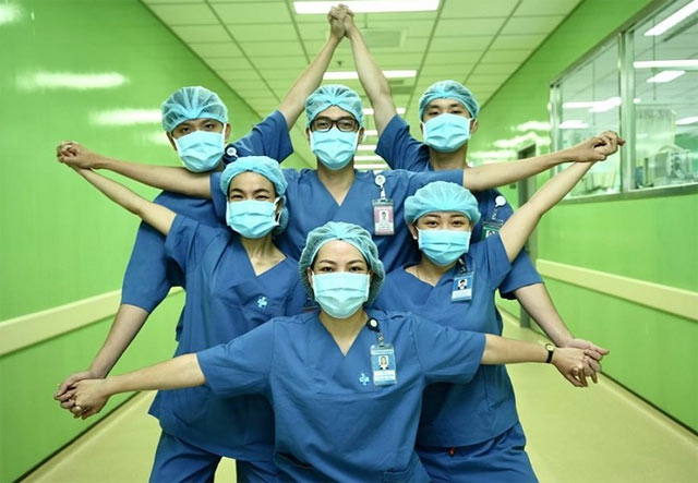 Bài thơ hay về tinh thần đoàn kết, tương trợ
