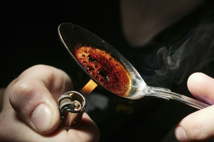 Heroin được dân nghiện sử dụng với nhiều hình thức khác nhau