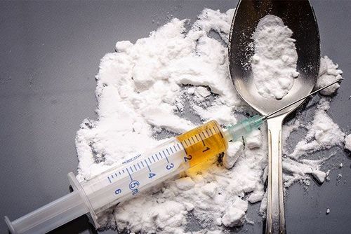 Kiểm tra nước tiểu ở người nghiện nên thực hiện xét nghiệm trong khoảng 30 phút sau khi sử dụng chất gây nghiện
