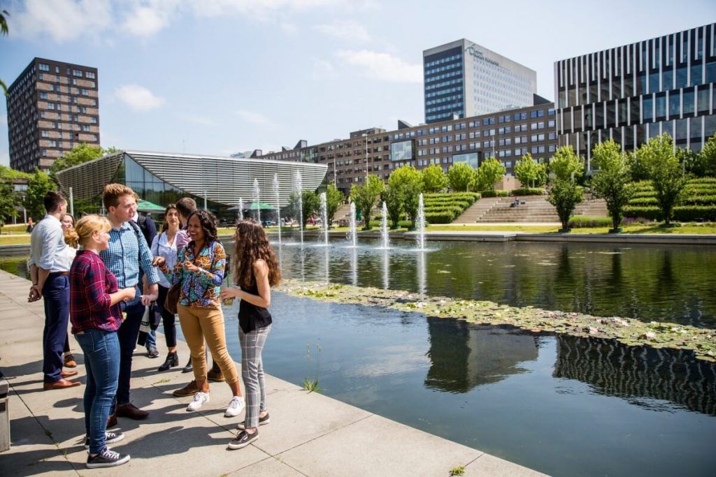 dai hoc erasmus rotterdam