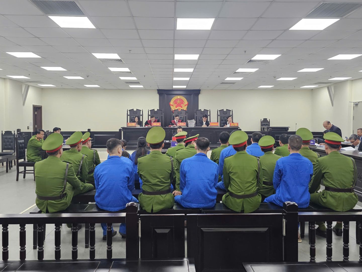 dieu kien tieu chuan