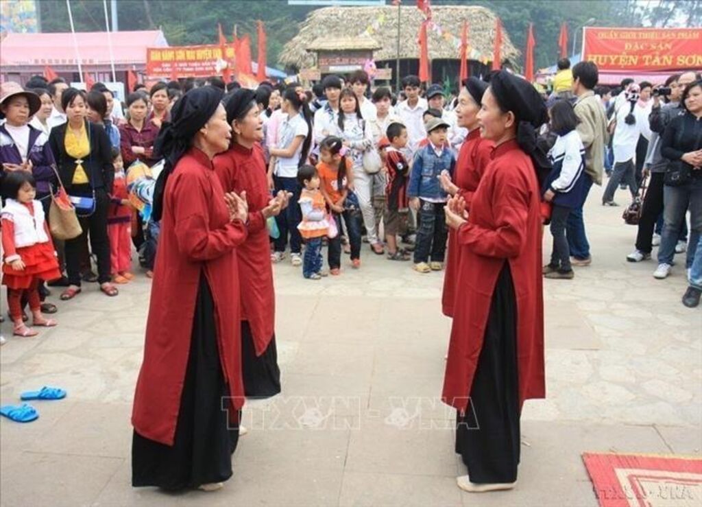 gia tri lich su cua di san duoc giu gin thong qua viec