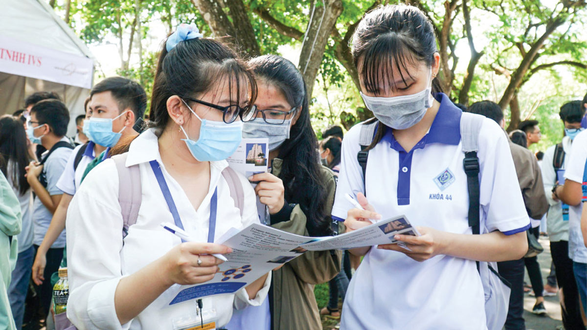Trường Đại học Cần Thơ cũng có những khoản phụ thu bắt buộc khi nhập học
