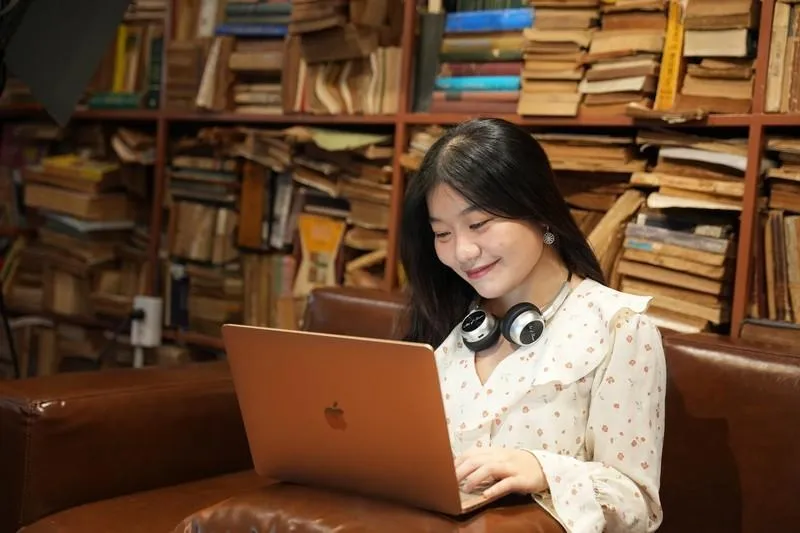 Một CV cho giáo viên tiếng Anh chuyên nghiệp thường gồm 6 phần cơ bản