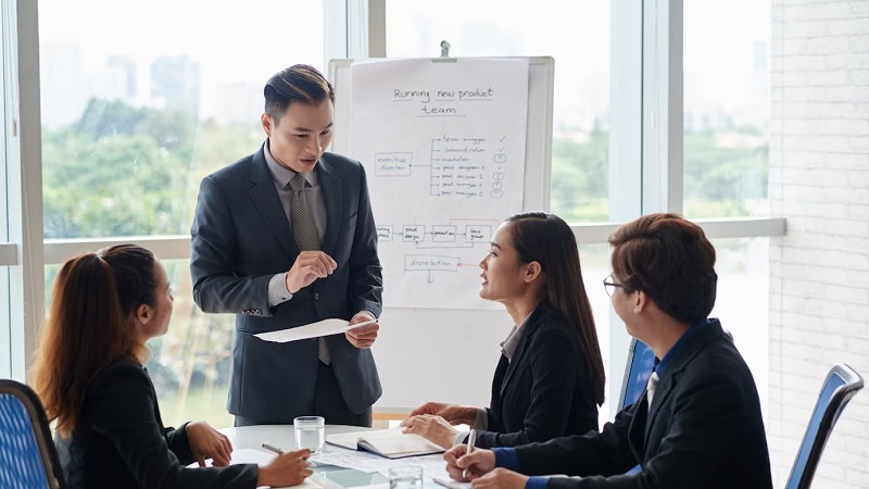 Mối quan hệ giữa pháp luật và chuẩn mực đạo đức