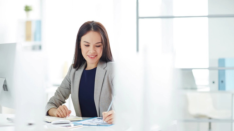 Mối quan hệ giữa pháp luật và chuẩn mực đạo đức