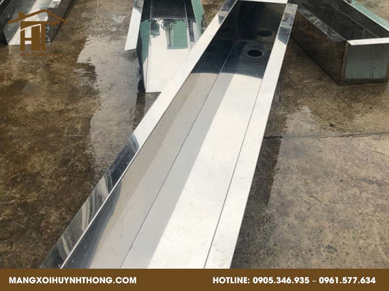 mot cai mang nuoc sau 30cm rong 40cm 1
