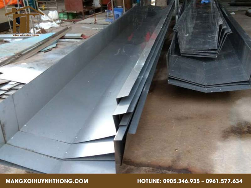 mot cai mang nuoc sau 30cm rong 40cm 2